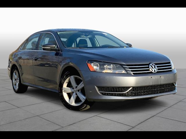 2013 Volkswagen Passat SE