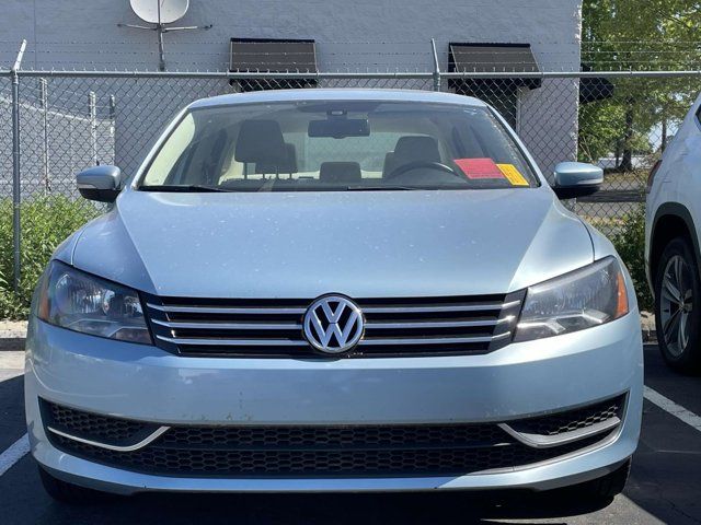 2013 Volkswagen Passat SE