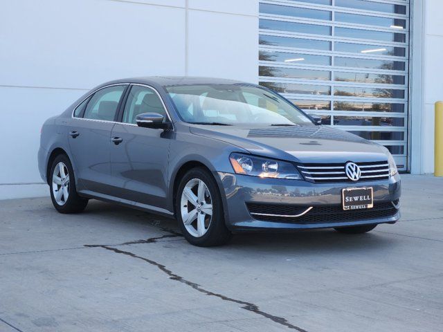 2013 Volkswagen Passat SE