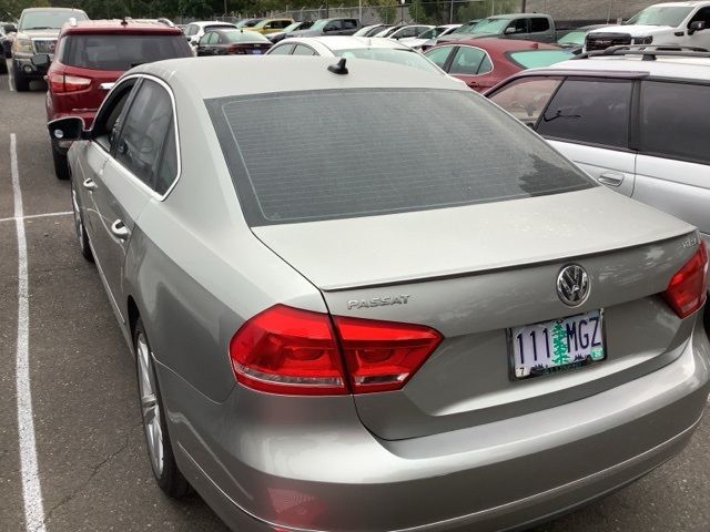 2013 Volkswagen Passat TDI SE Navigation