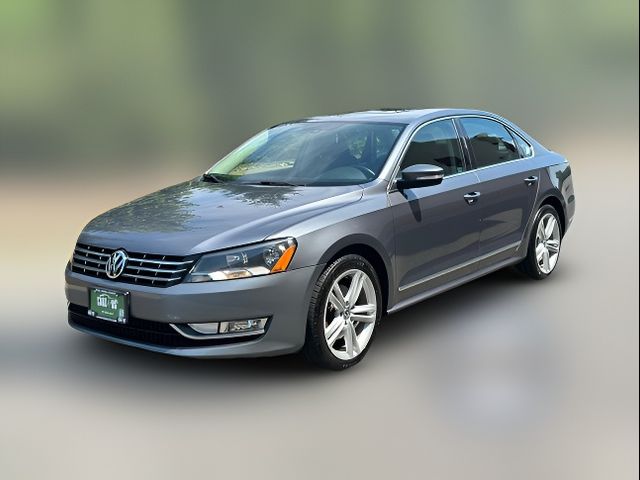 2013 Volkswagen Passat TDI SE Navigation