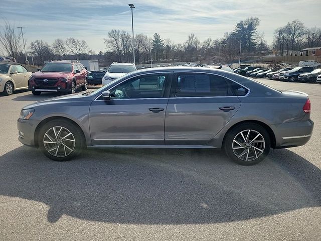 2013 Volkswagen Passat TDI SE Navigation