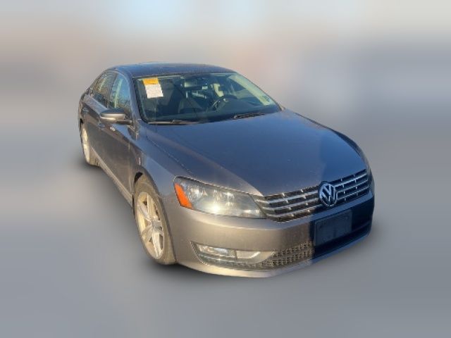 2013 Volkswagen Passat TDI SE Navigation