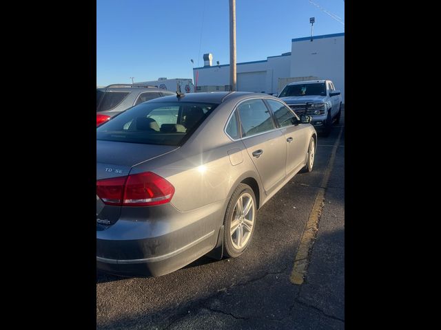 2013 Volkswagen Passat TDI SE Navigation