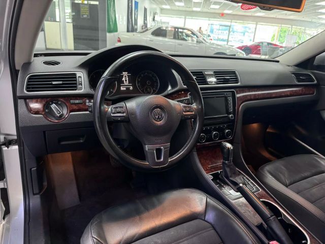 2013 Volkswagen Passat TDI SEL Premium