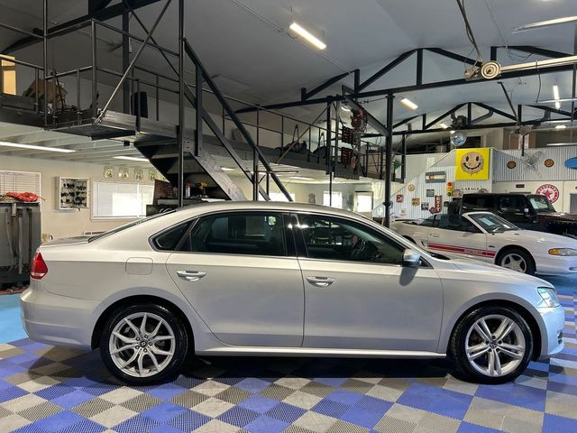 2013 Volkswagen Passat SE