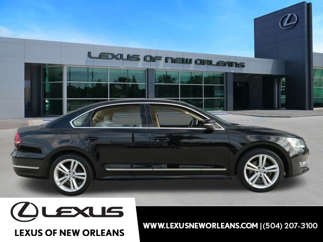 2013 Volkswagen Passat SEL Premium