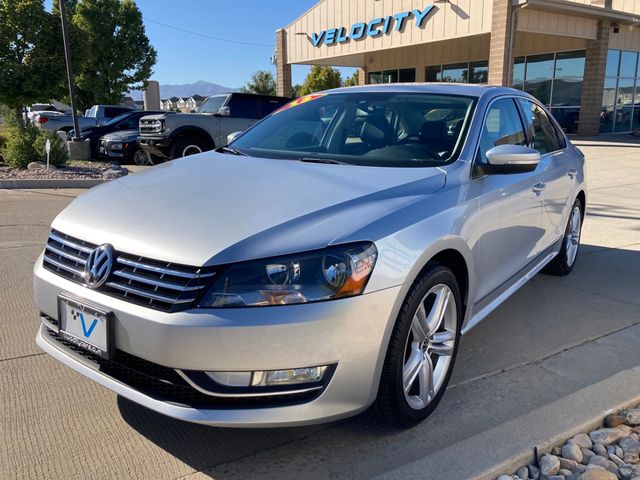 2013 Volkswagen Passat SEL Premium