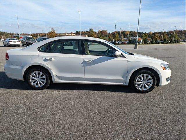 2013 Volkswagen Passat Wolfsburg Edition