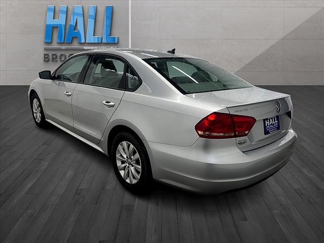 2013 Volkswagen Passat Wolfsburg Edition