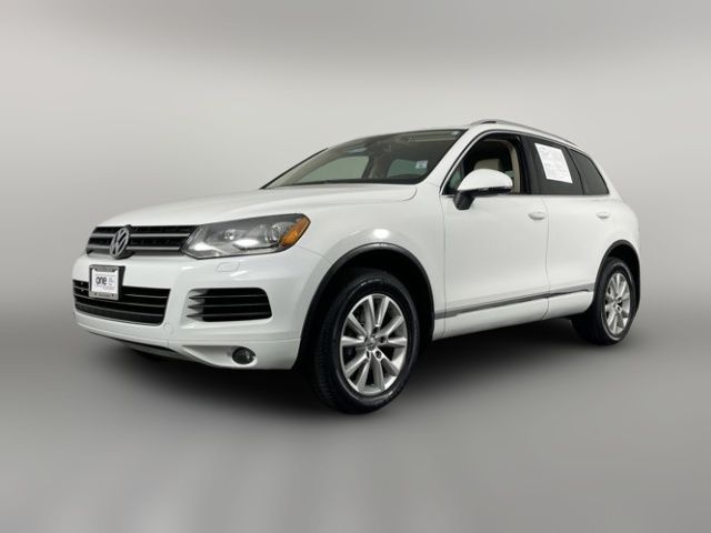 2013 Volkswagen Touareg Sport