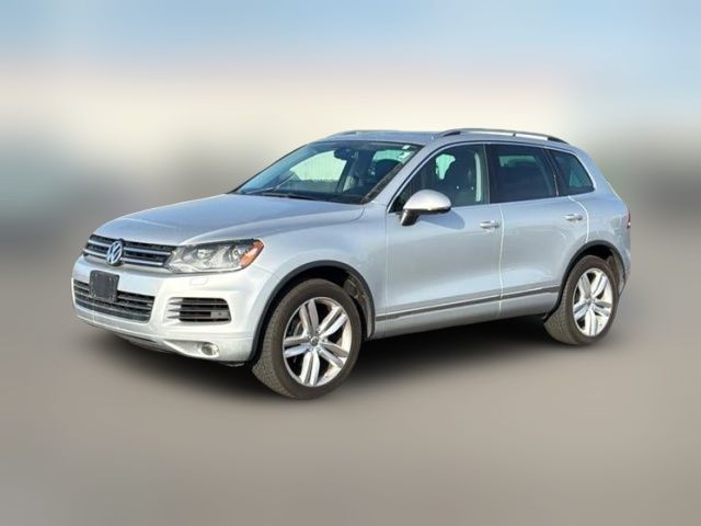 2013 Volkswagen Touareg Executive