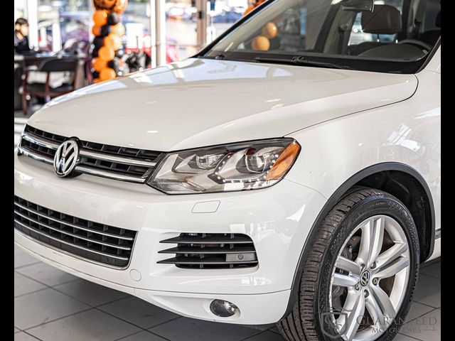 2013 Volkswagen Touareg Executive