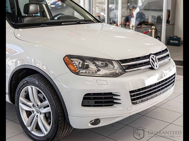 2013 Volkswagen Touareg Executive