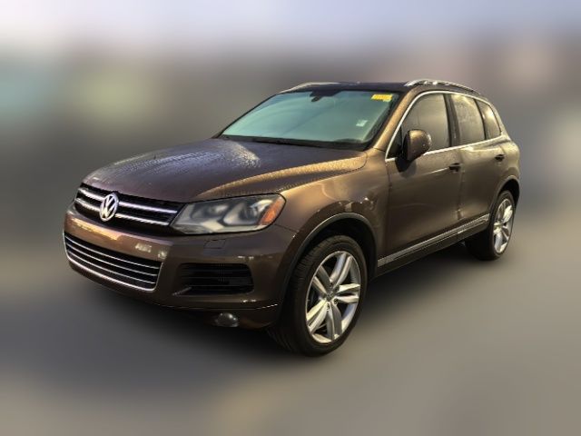 2013 Volkswagen Touareg Executive