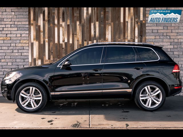 2013 Volkswagen Touareg Executive