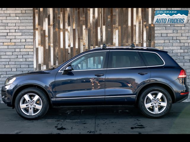 2013 Volkswagen Touareg Lux