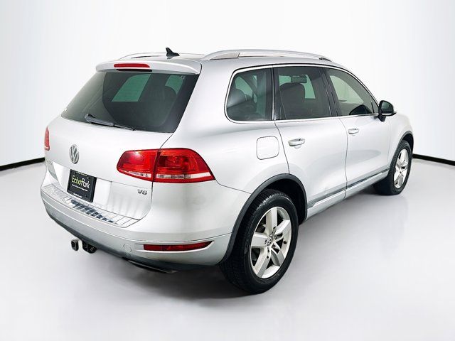 2013 Volkswagen Touareg Lux