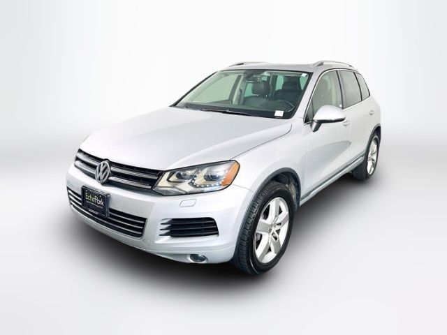 2013 Volkswagen Touareg Lux