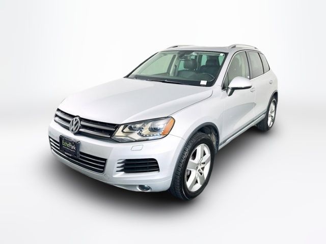 2013 Volkswagen Touareg Lux