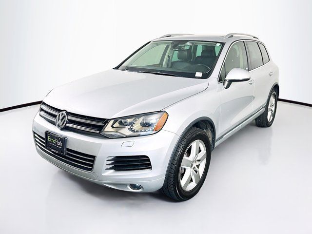 2013 Volkswagen Touareg Lux