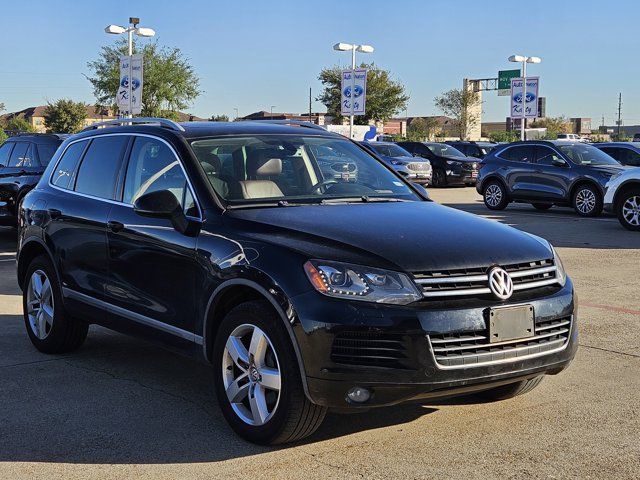 2013 Volkswagen Touareg Lux