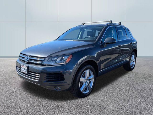 2013 Volkswagen Touareg Lux