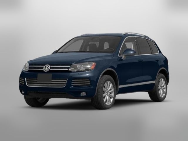 2013 Volkswagen Touareg Sport Navigation