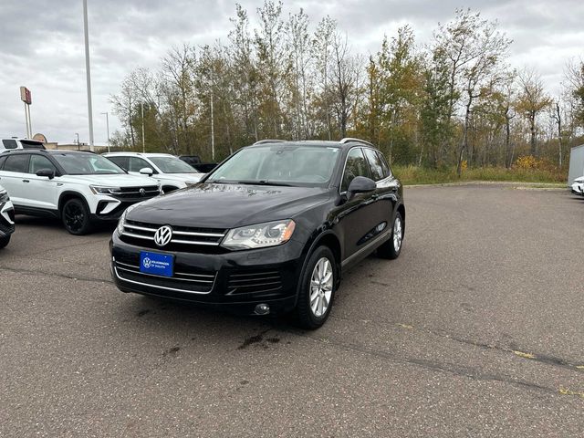 2013 Volkswagen Touareg Sport Navigation