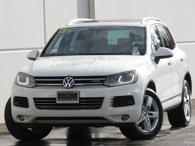 2013 Volkswagen Touareg Base