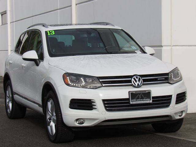 2013 Volkswagen Touareg Base