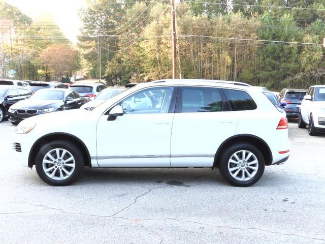 2013 Volkswagen Touareg Sport Navigation