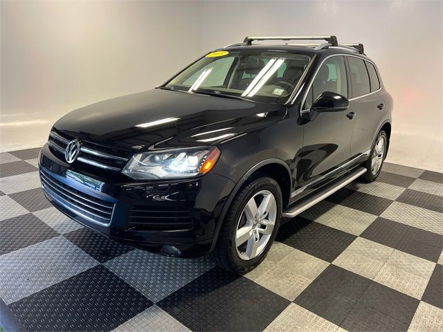 2013 Volkswagen Touareg Lux