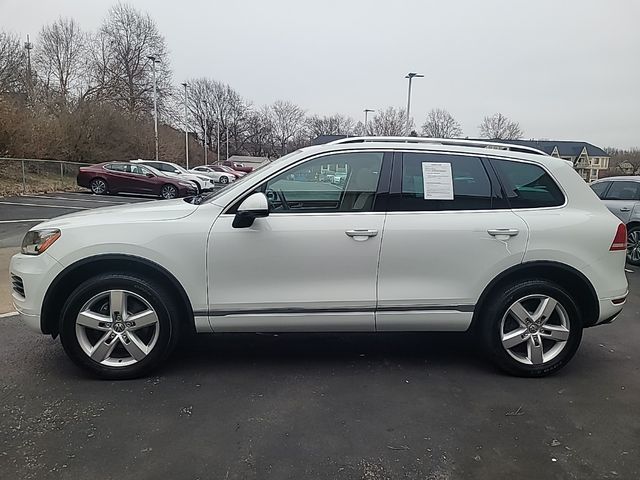 2013 Volkswagen Touareg Lux