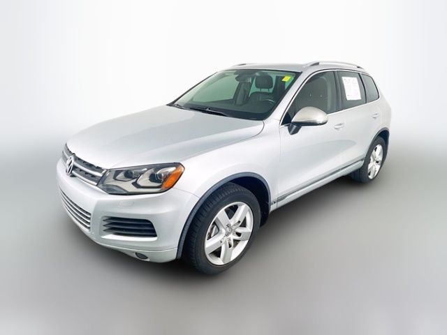 2013 Volkswagen Touareg Lux