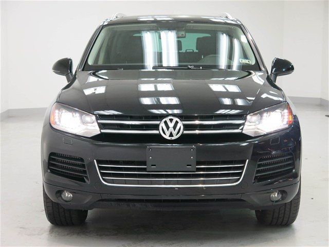 2013 Volkswagen Touareg Lux