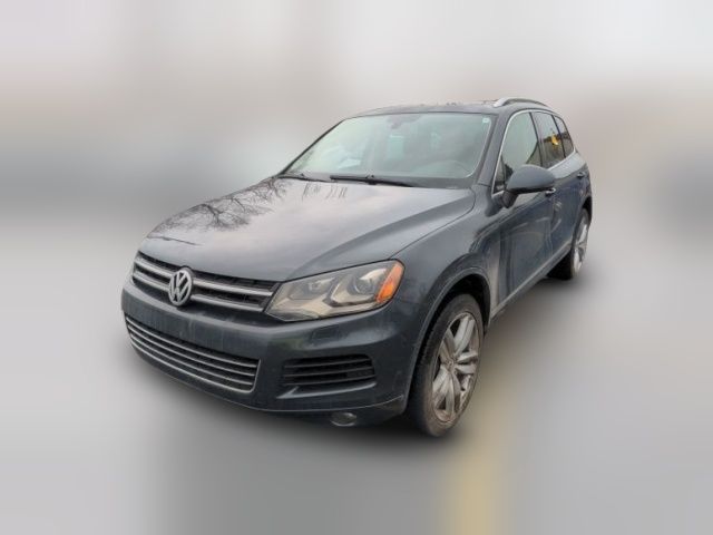 2013 Volkswagen Touareg Executive