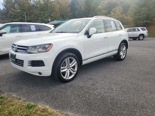 2013 Volkswagen Touareg Executive