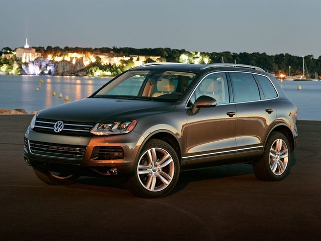 2013 Volkswagen Touareg Sport Navigation