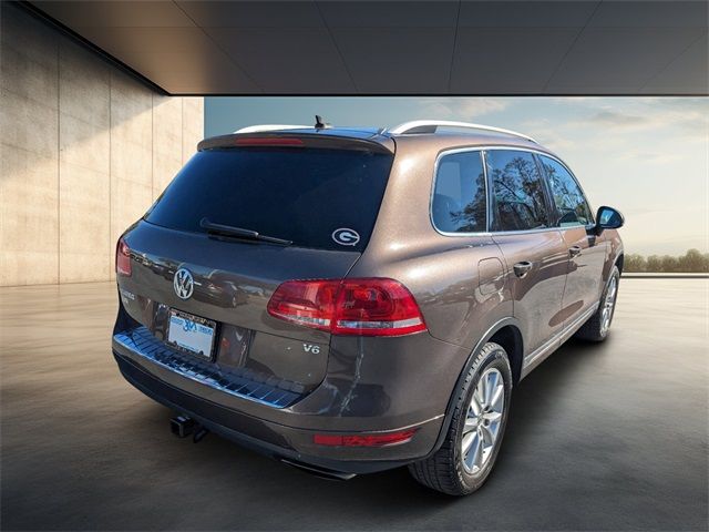 2013 Volkswagen Touareg Sport