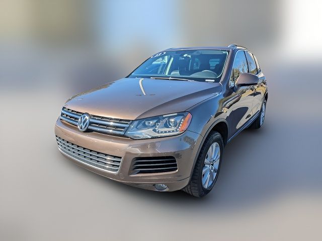 2013 Volkswagen Touareg Sport