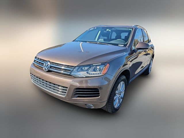 2013 Volkswagen Touareg Sport