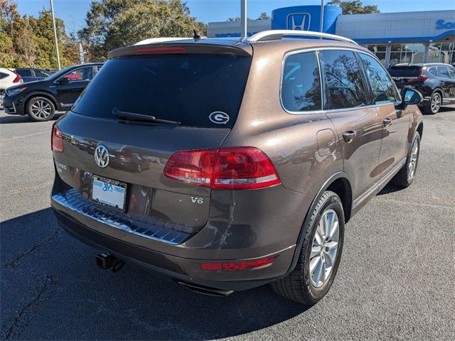 2013 Volkswagen Touareg Sport