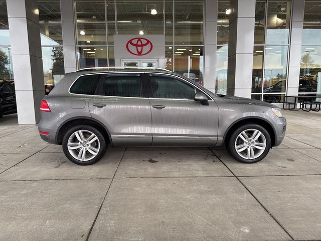 2013 Volkswagen Touareg Executive