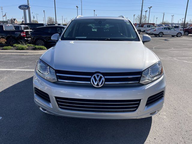 2013 Volkswagen Touareg Lux