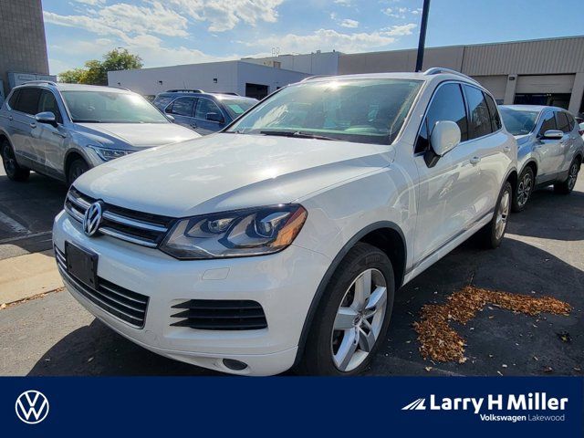 2013 Volkswagen Touareg Lux