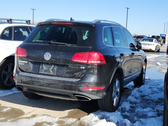 2013 Volkswagen Touareg Lux