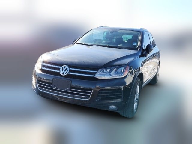 2013 Volkswagen Touareg Lux