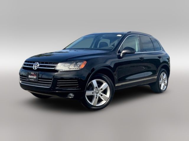 2013 Volkswagen Touareg Lux