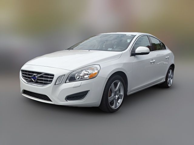 2013 Volvo S60 T5 Premier